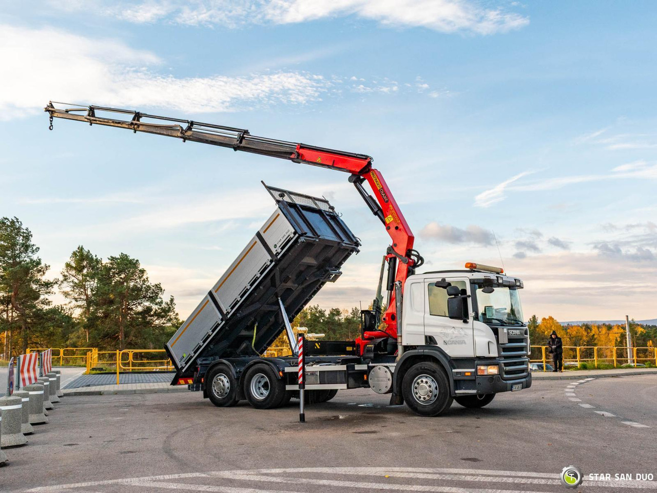 - Kravas automašīna pašizgāzējs: foto 4 - Kravas automašīna pašizgāzējs: foto 4