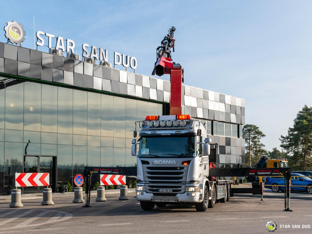 - Kravas auto ar manipulatoru: foto 3 - Kravas auto ar manipulatoru: foto 3