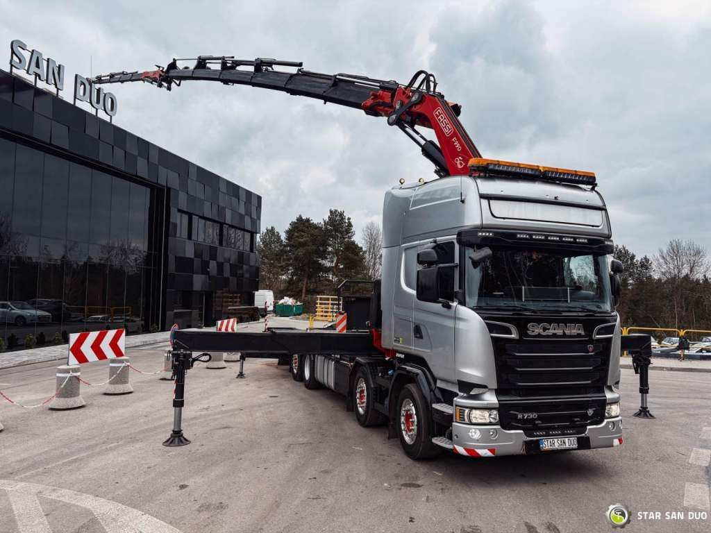 Scania  R730 8x2 Fassi F990 Fly Jib 30m Crane Euro 6 līzingu Scania  R730 8x2 Fassi F990 Fly Jib 30m Crane Euro 6: foto 9