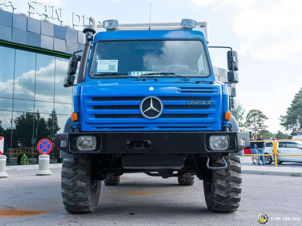 Unimog Mercedes-Benz Unimog U 4000 4x4 Camper Expeditio - Šasija kravas automašīna: foto 2 Unimog Mercedes-Benz Unimog U 4000 4x4 Camper Expeditio - Šasija kravas automašīna: foto 2