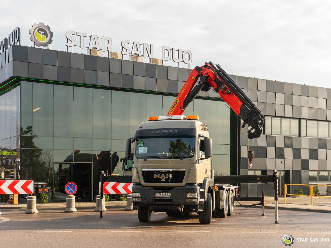 - Vilcējs: foto 4 - Vilcējs: foto 4