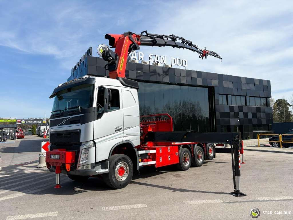 Volvo FH 500 8x4*4 PK65002 Fly JIB Crane 7456 h Winch - Vilcējs: foto 4 Volvo FH 500 8x4*4 PK65002 Fly JIB Crane 7456 h Winch - Vilcējs: foto 4