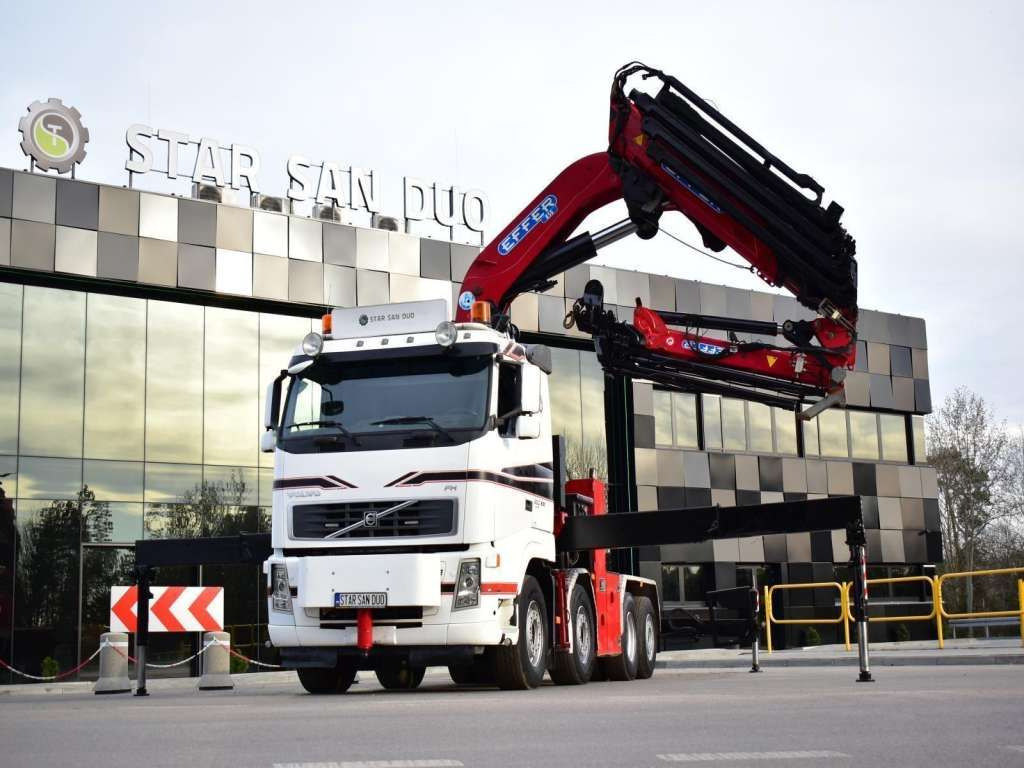 Volvo FH 520 8x2 EFFER 850 Fly Jib Winch 5th - Vilcējs: foto 2 Volvo FH 520 8x2 EFFER 850 Fly Jib Winch 5th - Vilcējs: foto 2