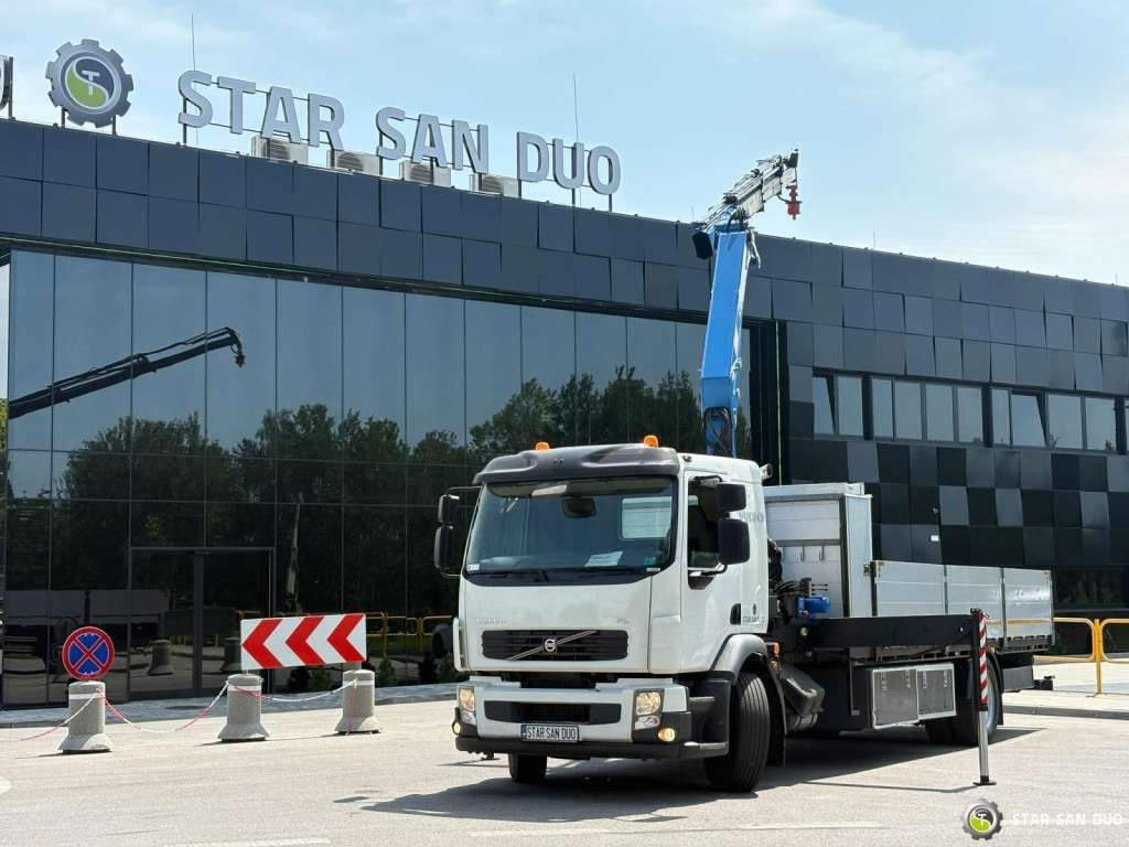 Volvo FE 240 4x2 HMF 1560 K3 HDS Rotator Crane Kran - Kravas auto ar manipulatoru: foto 3 Volvo FE 240 4x2 HMF 1560 K3 HDS Rotator Crane Kran - Kravas auto ar manipulatoru: foto 3