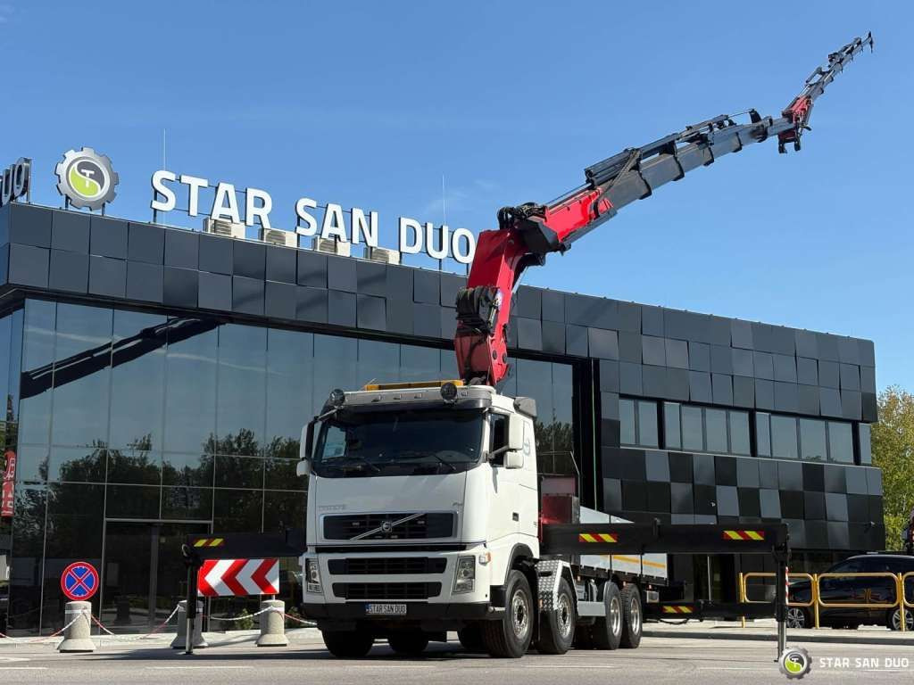 Volvo FH 520 8x4 HMF THOR K6 Fly Jib Euro 4 Winch - Kravas auto ar manipulatoru: foto 1 Volvo FH 520 8x4 HMF THOR K6 Fly Jib Euro 4 Winch - Kravas auto ar manipulatoru: foto 1