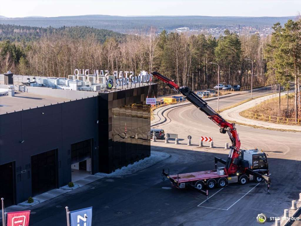 Volvo FH 540 10x4 FASSI F1950 FLY JIB WINCH 46m !!! Volvo FH 540 10x4 FASSI F1950 FLY JIB WINCH 46m !!! - Kravas auto ar manipulatoru: foto 3 Volvo FH 540 10x4 FASSI F1950 FLY JIB WINCH 46m !!! Volvo FH 540 10x4 FASSI F1950 FLY JIB WINCH 46m !!! - Kravas auto ar manipulatoru: foto 3