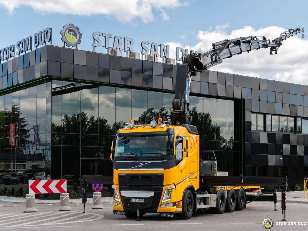 Volvo FH 540 8x4 HMF 6020 Fly Jib Winch - Kravas auto ar manipulatoru: foto 1 Volvo FH 540 8x4 HMF 6020 Fly Jib Winch - Kravas auto ar manipulatoru: foto 1