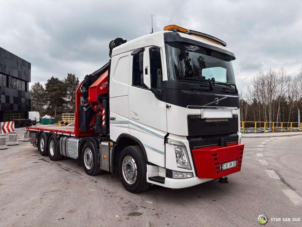 Volvo FH 550 8x2 HMF 8520 FLY JIB Winch Crane Euro 6 - Kravas auto ar manipulatoru: foto 5 Volvo FH 550 8x2 HMF 8520 FLY JIB Winch Crane Euro 6 - Kravas auto ar manipulatoru: foto 5