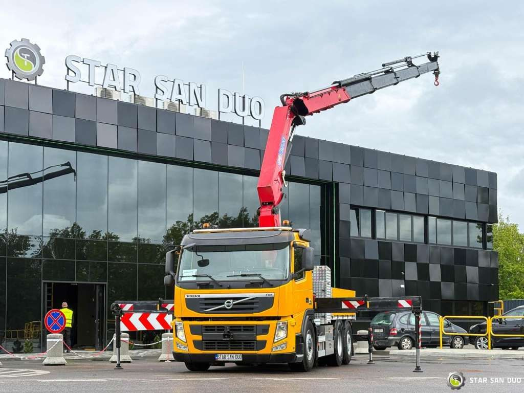 Volvo FM 460 6x4x4 HMF 3220 Crane HDS - Kravas auto ar manipulatoru: foto 1 Volvo FM 460 6x4x4 HMF 3220 Crane HDS - Kravas auto ar manipulatoru: foto 1