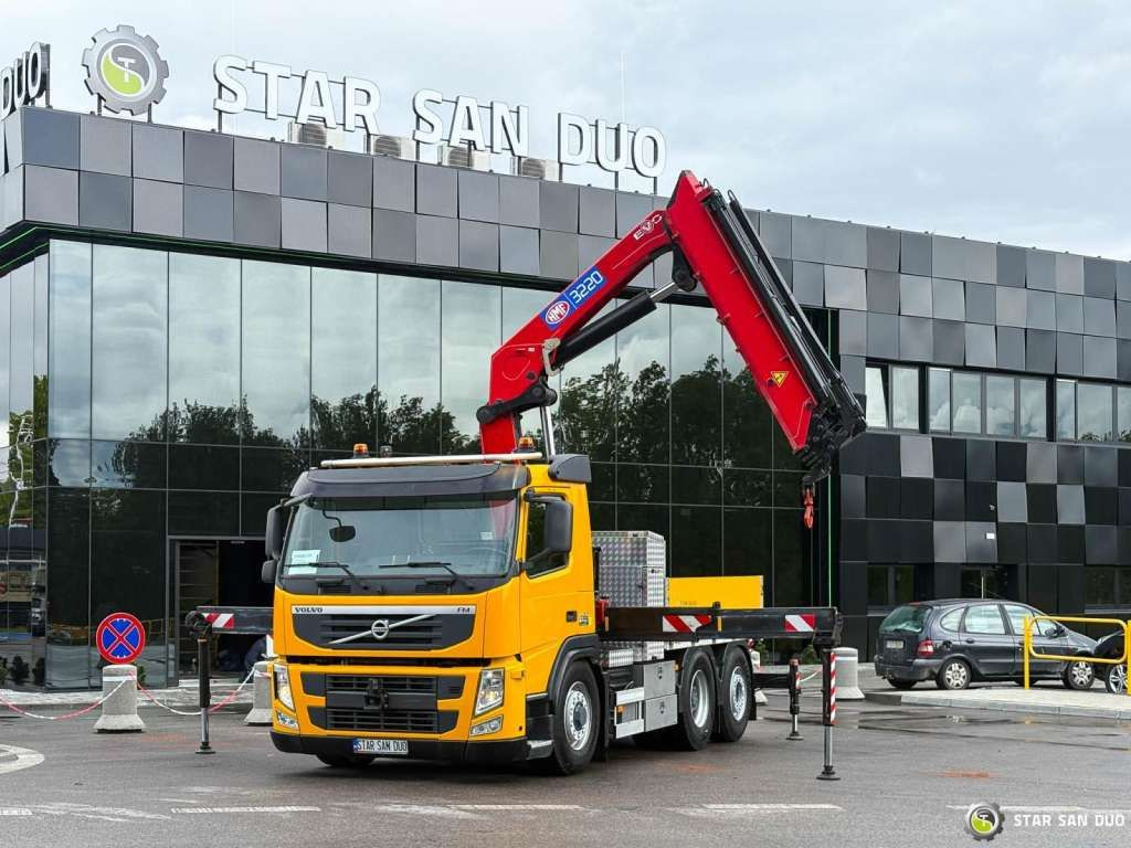 Volvo FM 460 6x4x4 HMF 3220 Crane HDS - Kravas auto ar manipulatoru: foto 3 Volvo FM 460 6x4x4 HMF 3220 Crane HDS - Kravas auto ar manipulatoru: foto 3