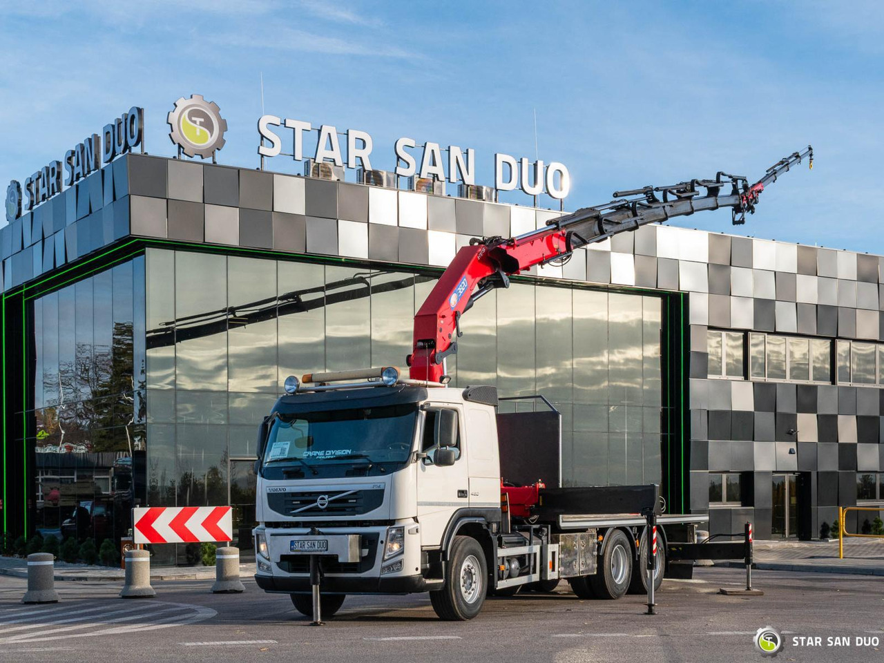 - Kravas auto ar manipulatoru: foto 3 - Kravas auto ar manipulatoru: foto 3