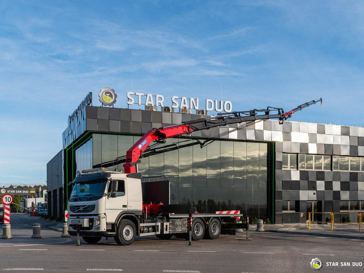 - Kravas auto ar manipulatoru: foto 5 - Kravas auto ar manipulatoru: foto 5