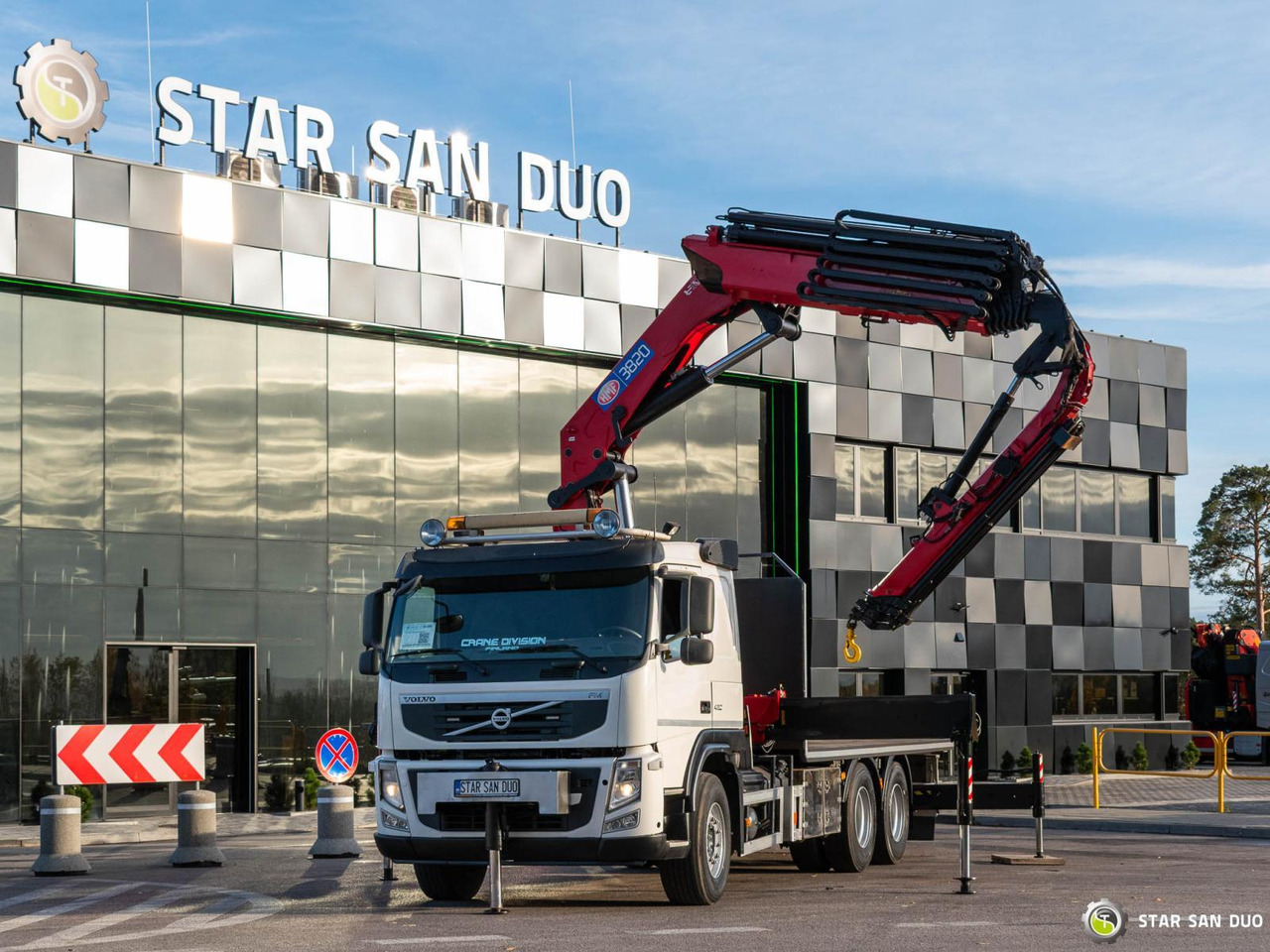 - Kravas auto ar manipulatoru: foto 4 - Kravas auto ar manipulatoru: foto 4