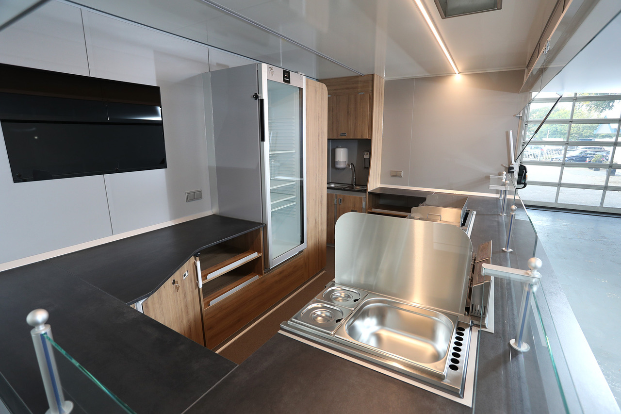 Mobil BORCO HÖHNS - Tirdzniecības kravas automašīna: foto 2 Mobil BORCO HÖHNS - Tirdzniecības kravas automašīna: foto 2