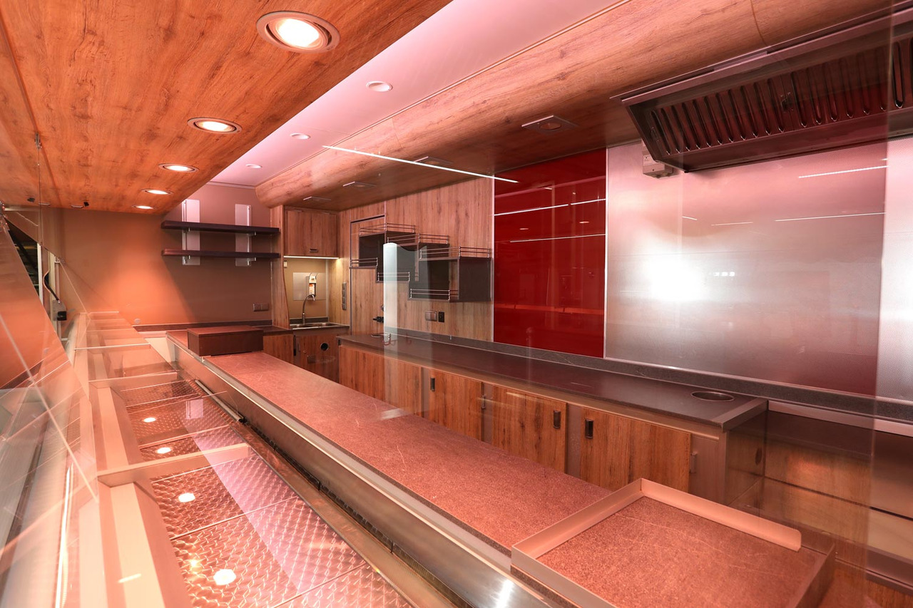 Wochenmarktmobil BORCO HÖHNS - Tirdzniecības kravas automašīna: foto 5 Wochenmarktmobil BORCO HÖHNS - Tirdzniecības kravas automašīna: foto 5