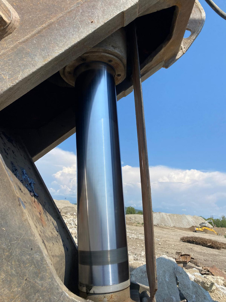 RAMMER RB - Demolēšanas šķēres - Kāpurķēžu ekskavators: foto 3 RAMMER RB - Demolēšanas šķēres - Kāpurķēžu ekskavators: foto 3