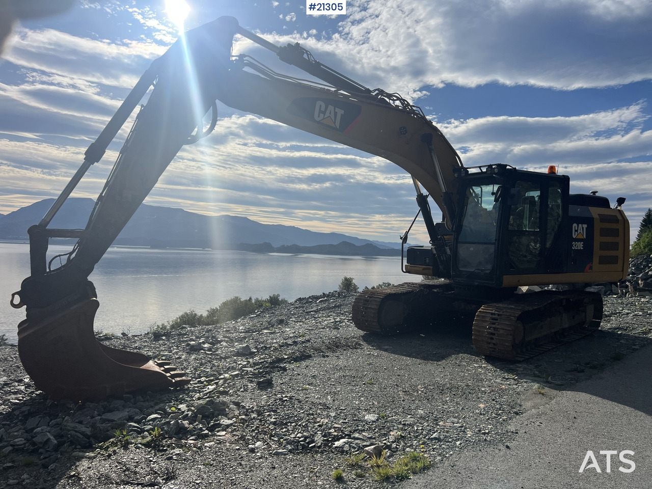 CAT 320 EL - Kāpurķēžu ekskavators: foto 2 CAT 320 EL - Kāpurķēžu ekskavators: foto 2