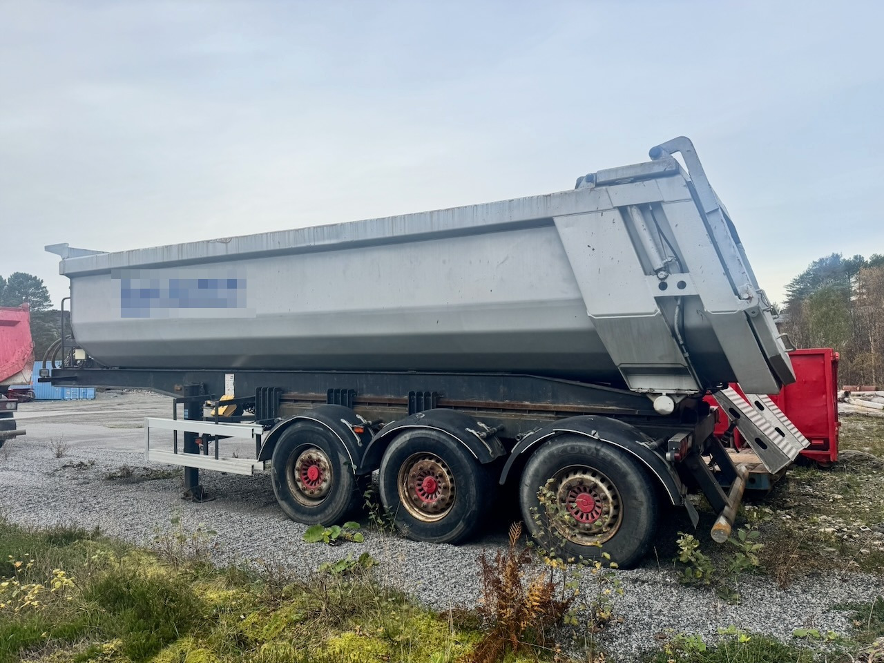 Carnehl 2006 Carnehl Tippsemi - Puspiekabe pašizgāzējs: foto 4 Carnehl 2006 Carnehl Tippsemi - Puspiekabe pašizgāzējs: foto 4