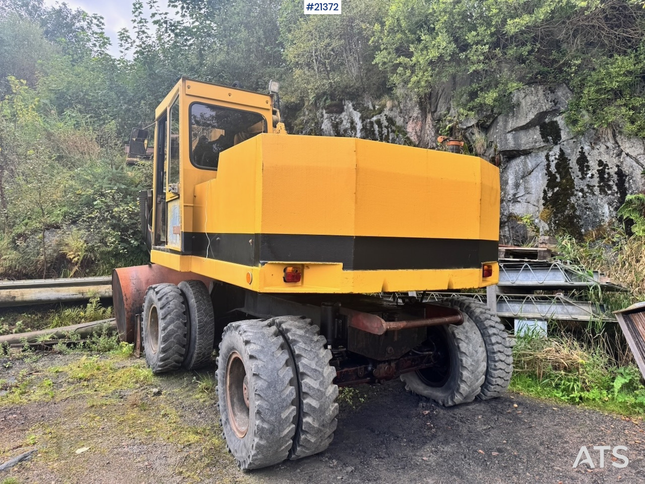 Caterpillar 212B - Riteņu ekskavators: foto 3 Caterpillar 212B - Riteņu ekskavators: foto 3