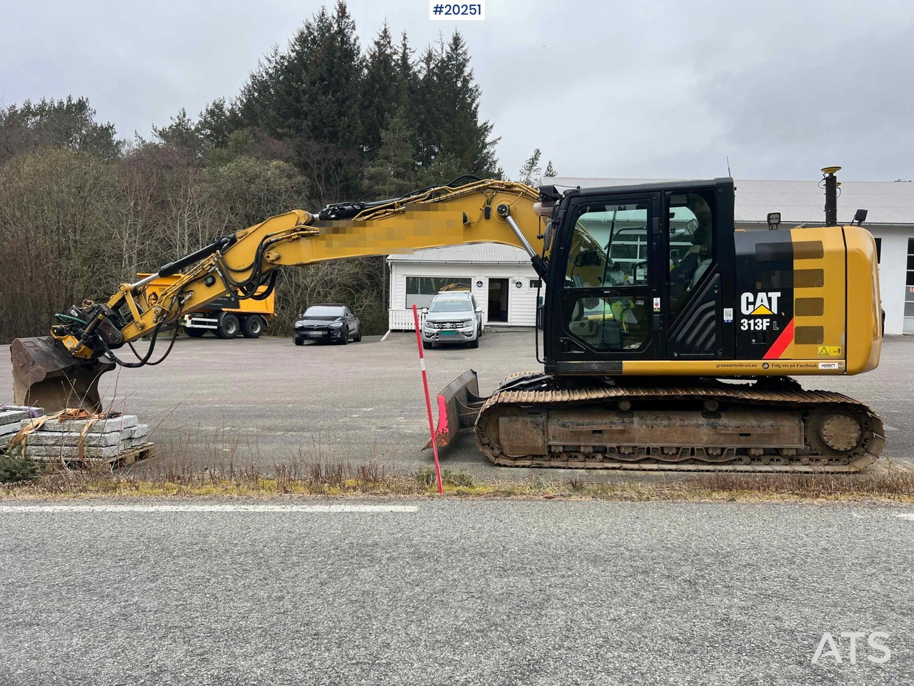 Caterpillar 313FL - Ekskavators: foto 1 Caterpillar 313FL - Ekskavators: foto 1