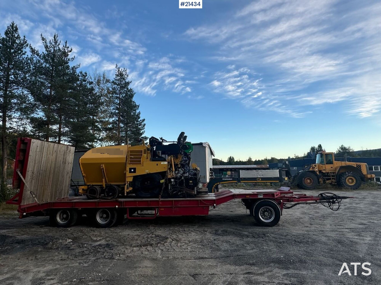 Caterpillar AP 300 - Asfalta klājējs: foto 2 Caterpillar AP 300 - Asfalta klājējs: foto 2