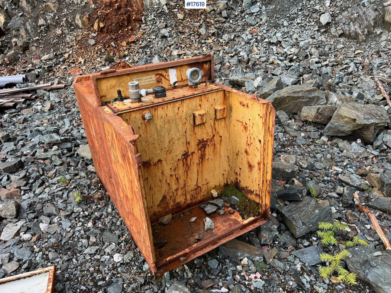 Celtniecības tehnika SK-tank til disel: foto 1