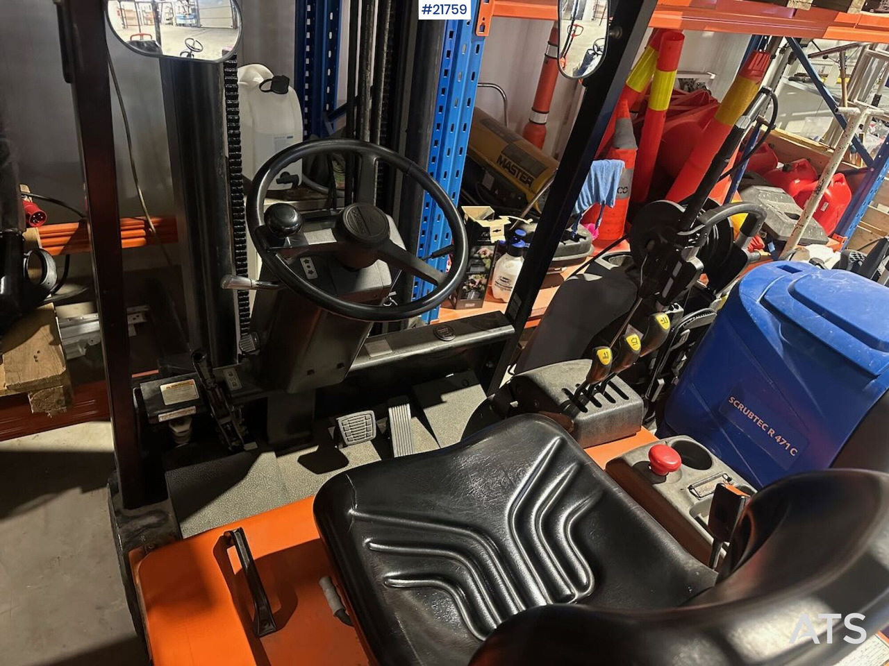 Daewoo B20T truck m/ 4,5 m løftehøyde - Puspiekabe zema profila platforma: foto 3 Daewoo B20T truck m/ 4,5 m løftehøyde - Puspiekabe zema profila platforma: foto 3