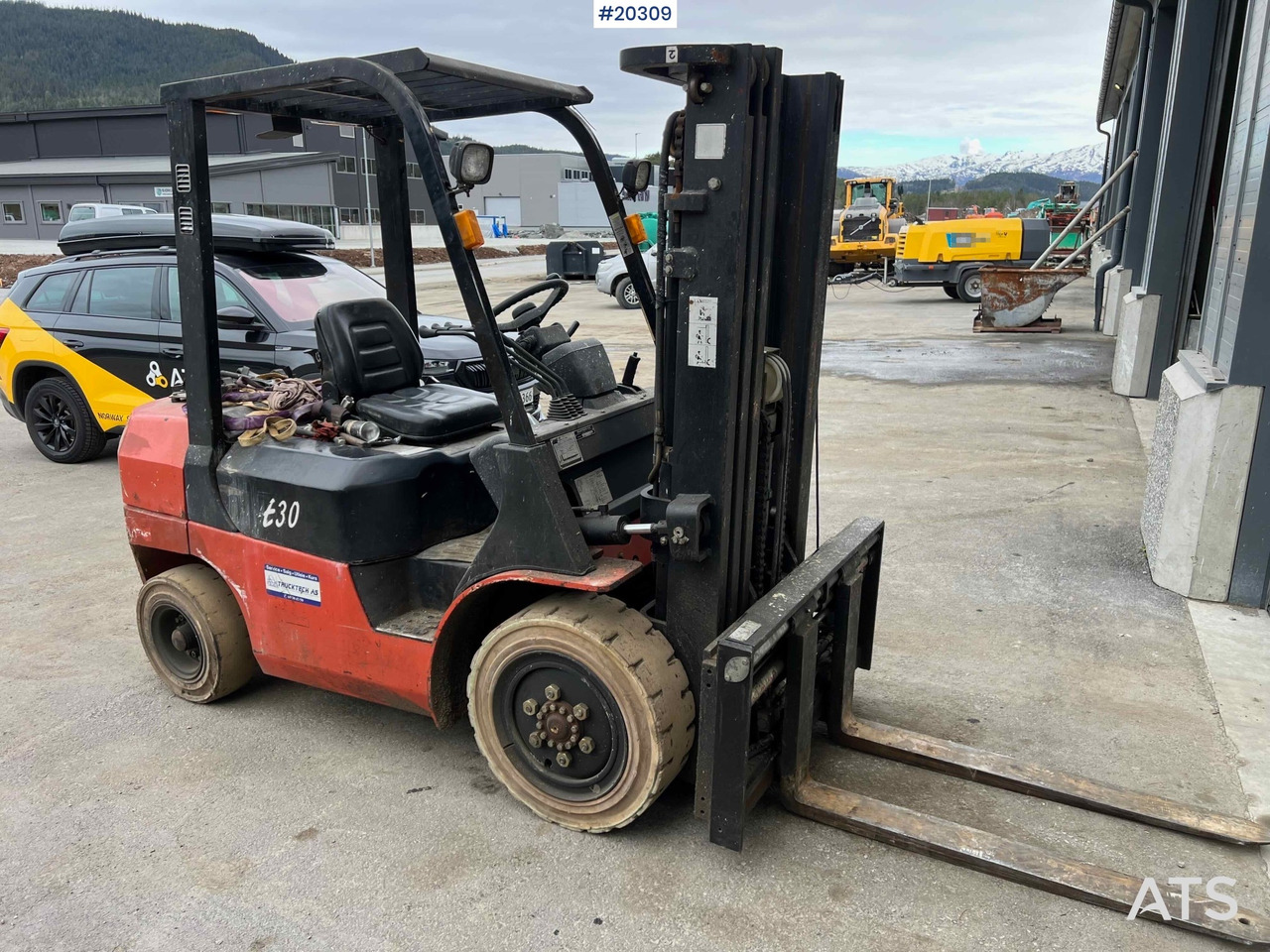 Gaffeltruck FG301 - Autokrāvējs: foto 1 Gaffeltruck FG301 - Autokrāvējs: foto 1