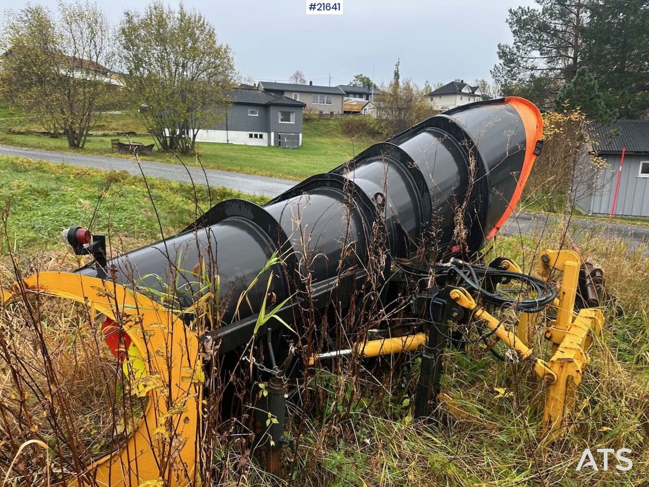 Gmill 2001 Gmill HDA 265 plog - Sniega arkls: foto 4 Gmill 2001 Gmill HDA 265 plog - Sniega arkls: foto 4