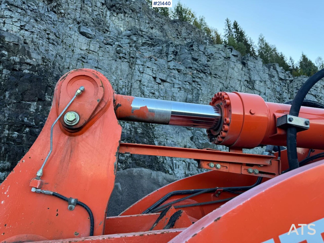 Riteņu iekrāvējs Hitachi ZW310: foto 17 Riteņu iekrāvējs Hitachi ZW310: foto 17