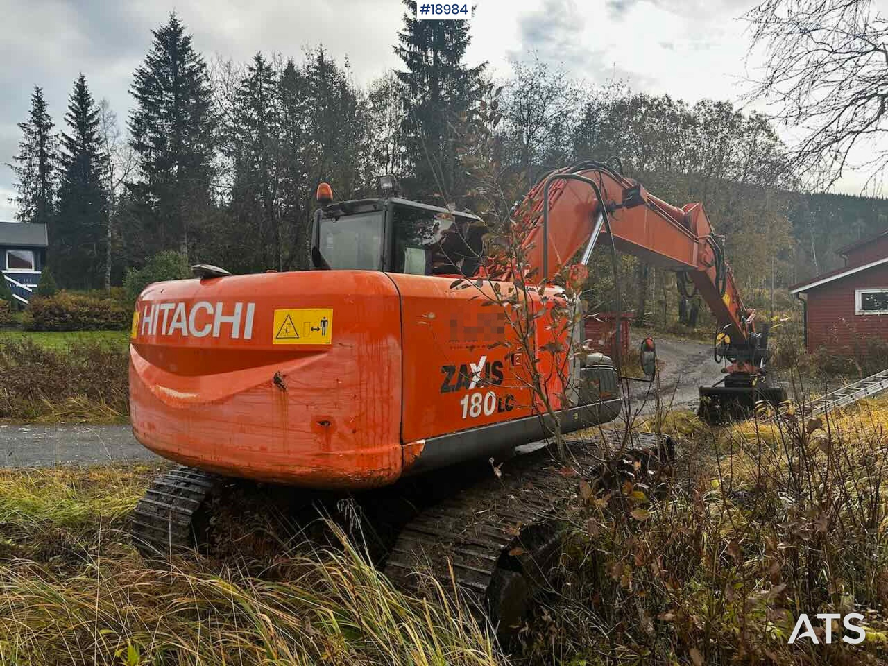 Hitachi ZX180LC-3 - Ekskavators: foto 4 Hitachi ZX180LC-3 - Ekskavators: foto 4