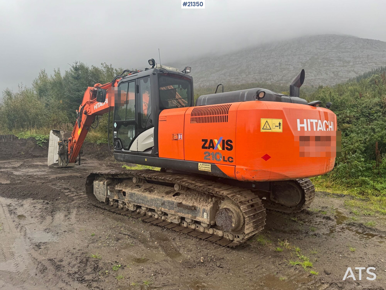 Hitachi ZX210LC - Ekskavators: foto 5 Hitachi ZX210LC - Ekskavators: foto 5