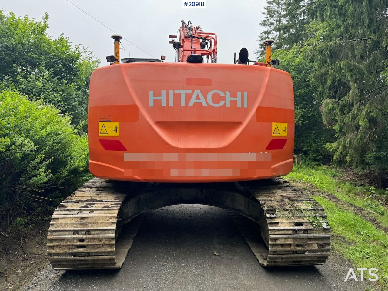 Hitachi ZX225 - Kāpurķēžu ekskavators: foto 4 Hitachi ZX225 - Kāpurķēžu ekskavators: foto 4