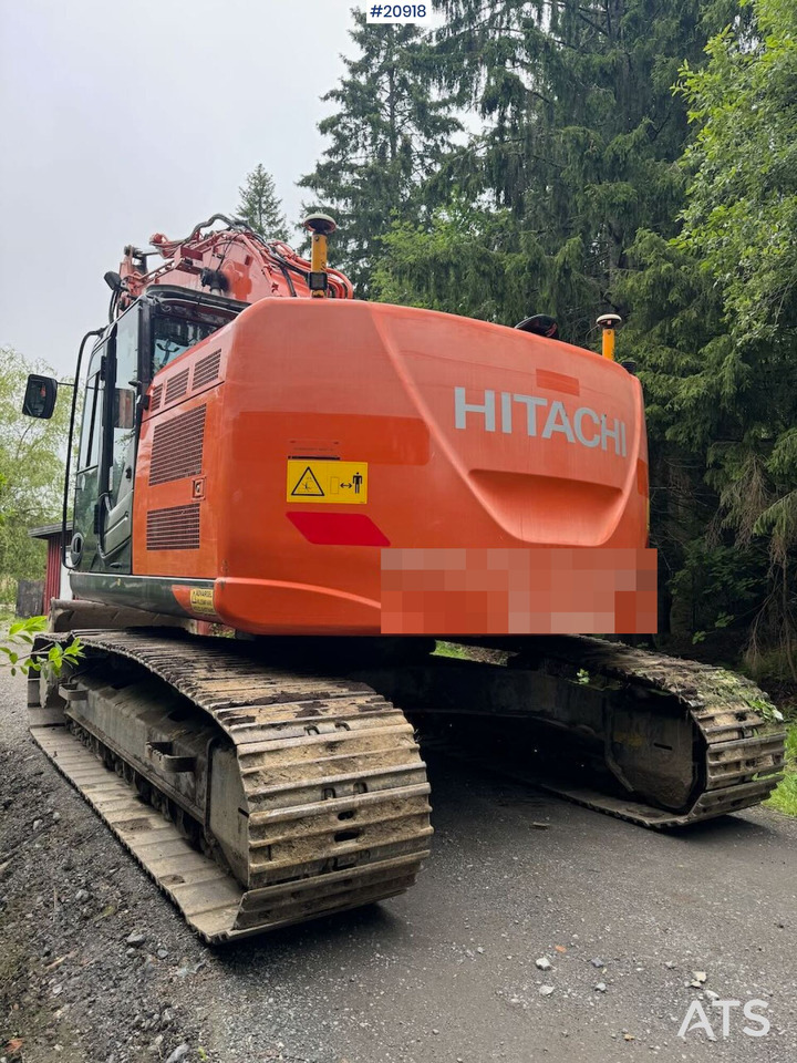 Hitachi ZX225 - Kāpurķēžu ekskavators: foto 5 Hitachi ZX225 - Kāpurķēžu ekskavators: foto 5