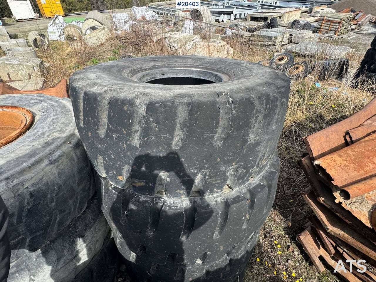 Hjul med dimensjon: 23.5 R25 - Riepas un diski - Celtniecības tehnika: foto 3 Hjul med dimensjon: 23.5 R25 - Riepas un diski - Celtniecības tehnika: foto 3