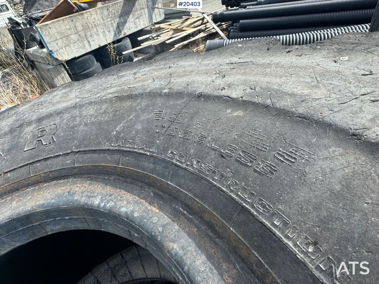 Hjul med dimensjon: 23.5 R25 - Riepas un diski - Celtniecības tehnika: foto 4 Hjul med dimensjon: 23.5 R25 - Riepas un diski - Celtniecības tehnika: foto 4