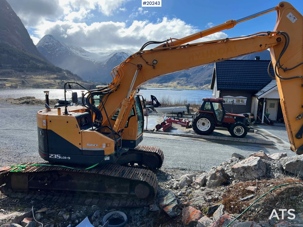 Hyundai Robex 235LCR-9 m/ Graveskuffe og gps - Ekskavators: foto 3 Hyundai Robex 235LCR-9 m/ Graveskuffe og gps - Ekskavators: foto 3