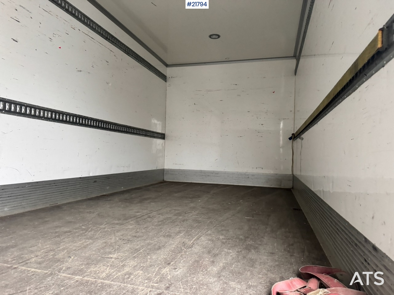 Kravas automašīna ar slēgto virsbūvi Iveco 75E-210: foto 29 Kravas automašīna ar slēgto virsbūvi Iveco 75E-210: foto 29