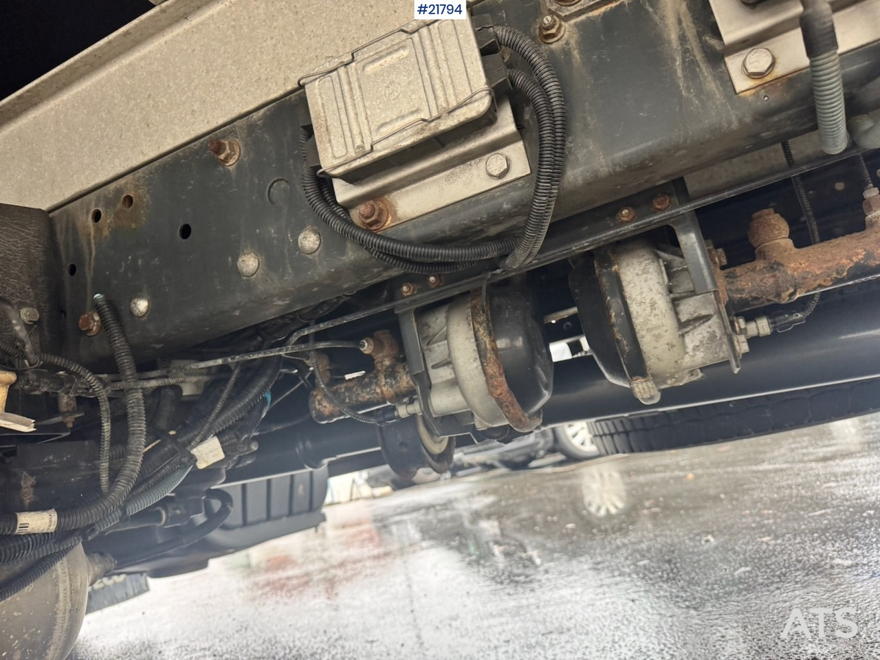 Kravas automašīna ar slēgto virsbūvi Iveco 75E-210: foto 12 Kravas automašīna ar slēgto virsbūvi Iveco 75E-210: foto 12