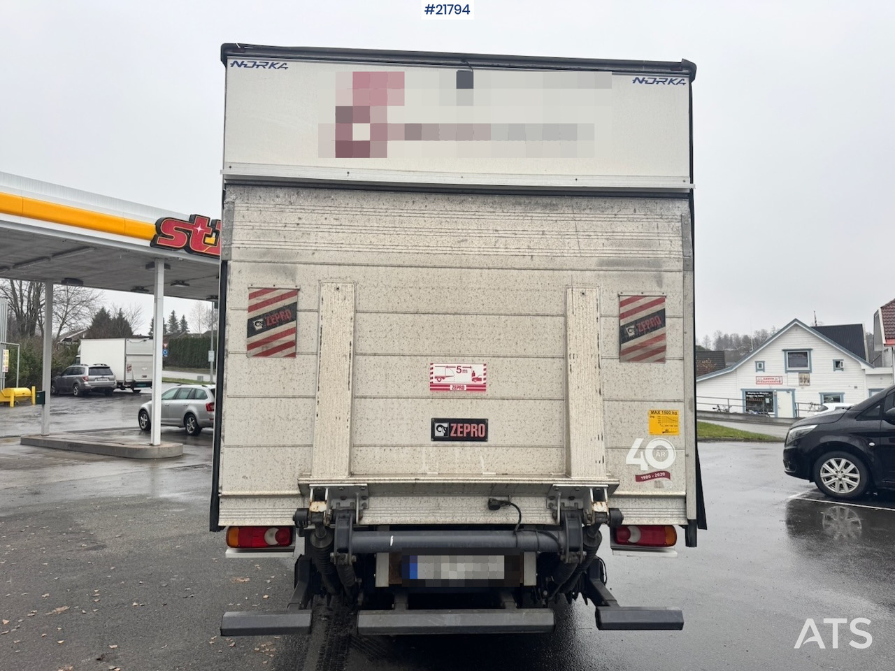 Kravas automašīna ar slēgto virsbūvi Iveco 75E-210: foto 5 Kravas automašīna ar slēgto virsbūvi Iveco 75E-210: foto 5