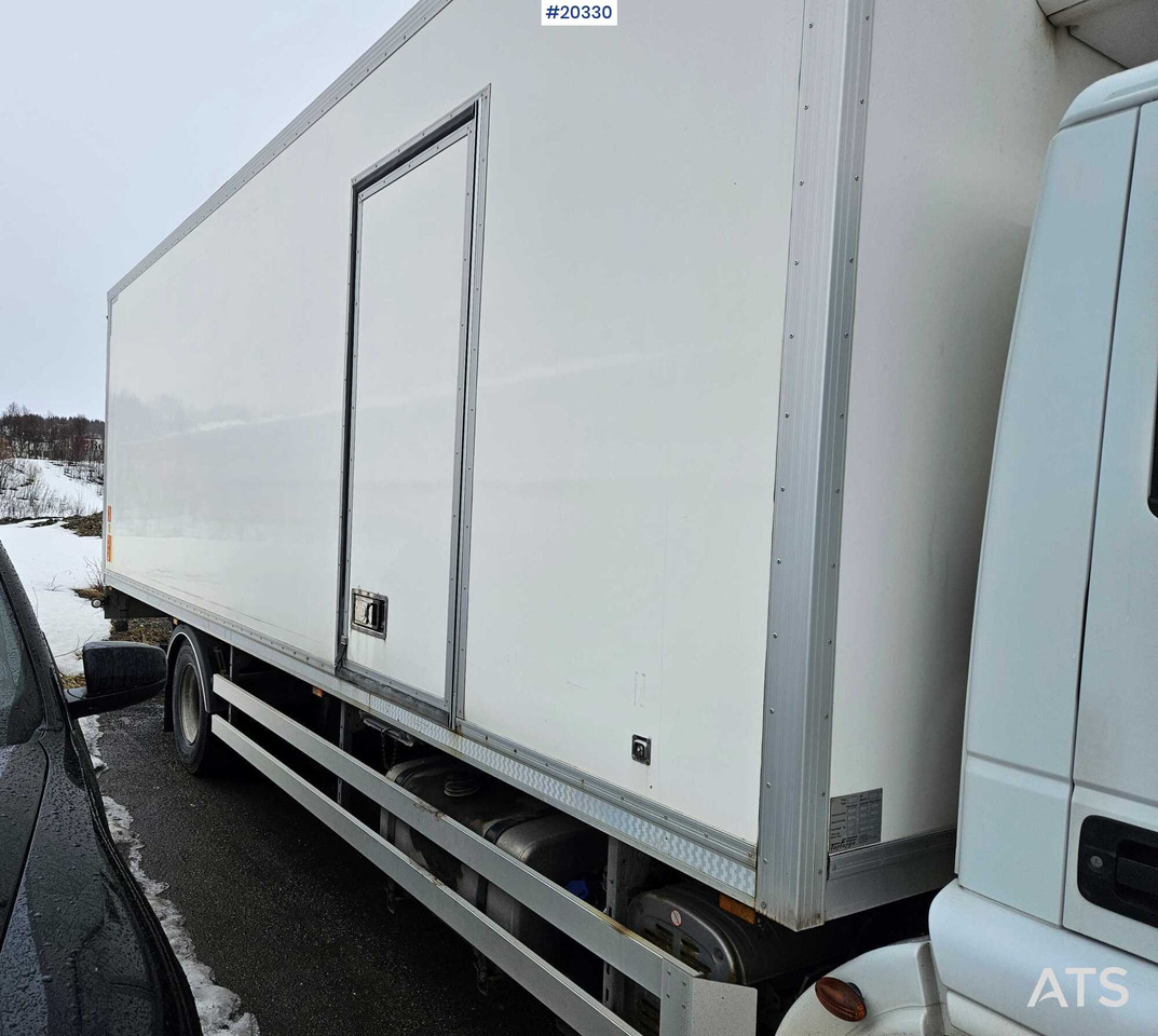 Iveco Eurocargo - Kravas automašīna ar slēgto virsbūvi: foto 2 Iveco Eurocargo - Kravas automašīna ar slēgto virsbūvi: foto 2
