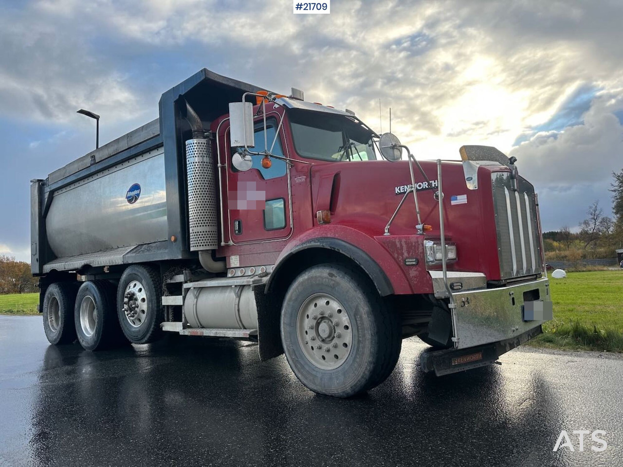 Kenworth 2005 KENWORTH T800 tippbil 8x4 m/ Rhodes påbygg, kompressor, vibrator i kassen. Høy lasteevne! SE VIDEO. - Kravas automašīna pašizgāzējs: foto 4 Kenworth 2005 KENWORTH T800 tippbil 8x4 m/ Rhodes påbygg, kompressor, vibrator i kassen. Høy lasteevne! SE VIDEO. - Kravas automašīna pašizgāzējs: foto 4