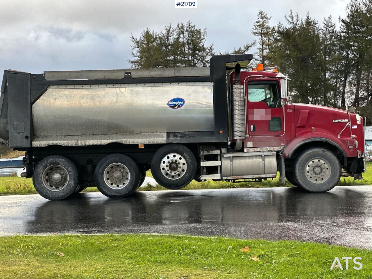 Kenworth 2005 KENWORTH T800 tippbil 8x4 m/ Rhodes påbygg, kompressor, vibrator i kassen. Høy lasteevne! SE VIDEO. - Kravas automašīna pašizgāzējs: foto 2 Kenworth 2005 KENWORTH T800 tippbil 8x4 m/ Rhodes påbygg, kompressor, vibrator i kassen. Høy lasteevne! SE VIDEO. - Kravas automašīna pašizgāzējs: foto 2