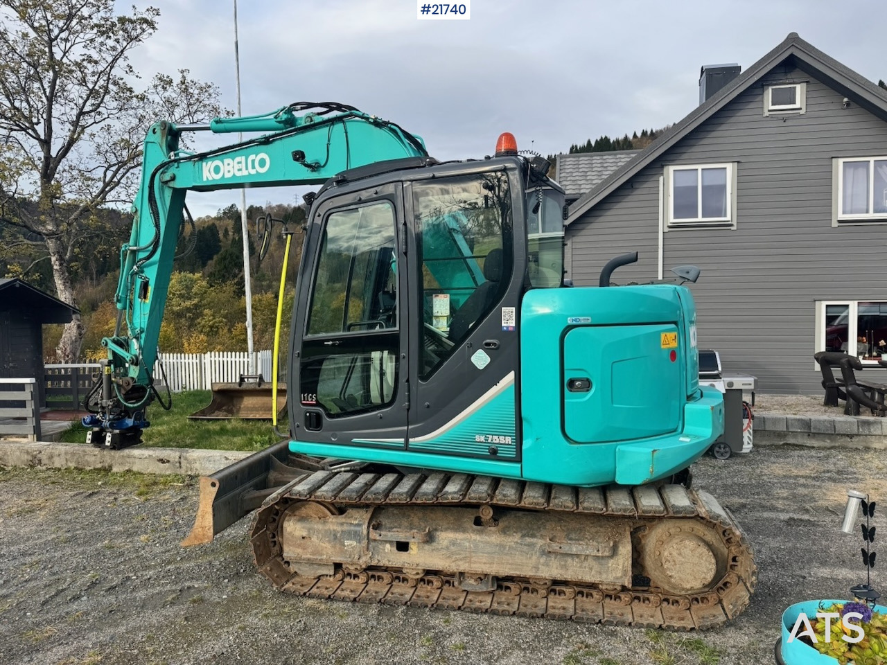Kobelco 2018 Kobelco SK75SR-3E m/ Rototilt, 2 skuffer og Klype. 1850 timer! - Kāpurķēžu ekskavators: foto 4 Kobelco 2018 Kobelco SK75SR-3E m/ Rototilt, 2 skuffer og Klype. 1850 timer! - Kāpurķēžu ekskavators: foto 4
