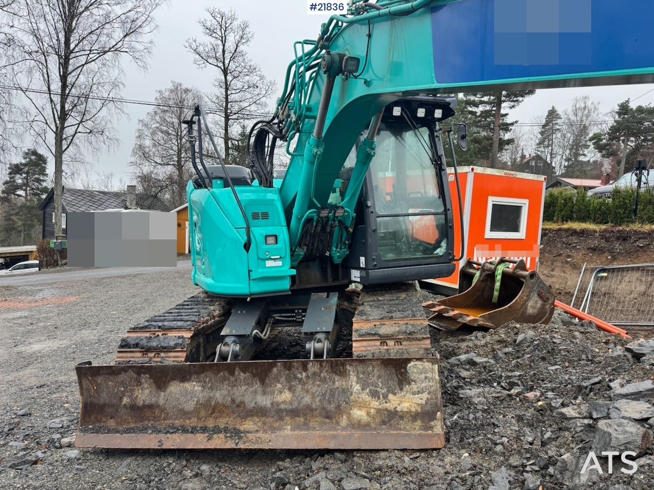 Kobelco SK140SRLC-7 Beltegraver m/ MYE utstyr. 2750 timer. - Kāpurķēžu ekskavators: foto 3 Kobelco SK140SRLC-7 Beltegraver m/ MYE utstyr. 2750 timer. - Kāpurķēžu ekskavators: foto 3