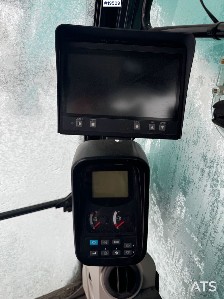 Kobelco SK75SR-3E līzingu Kobelco SK75SR-3E: foto 28