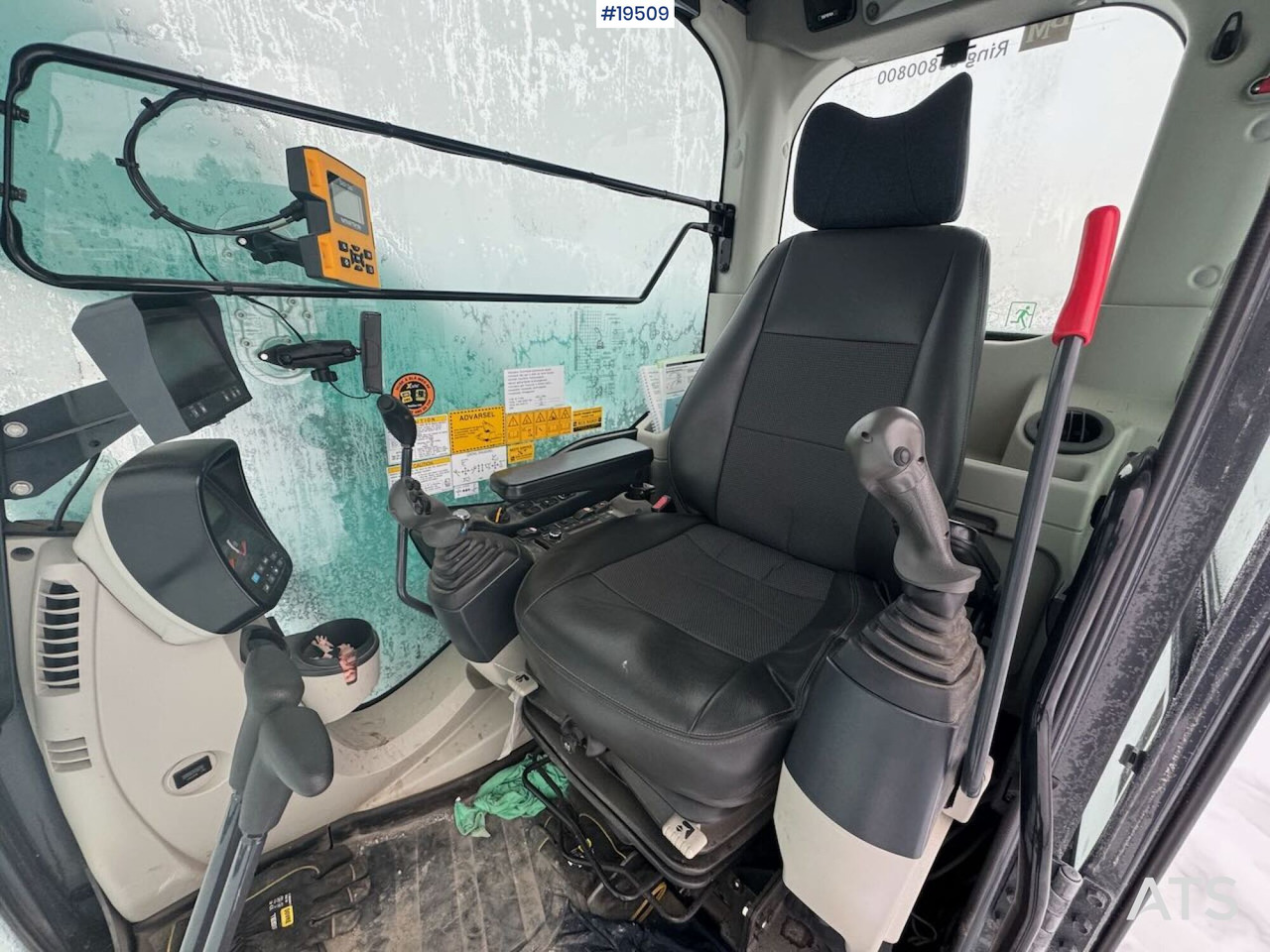 Kobelco SK75SR-3E līzingu Kobelco SK75SR-3E: foto 24