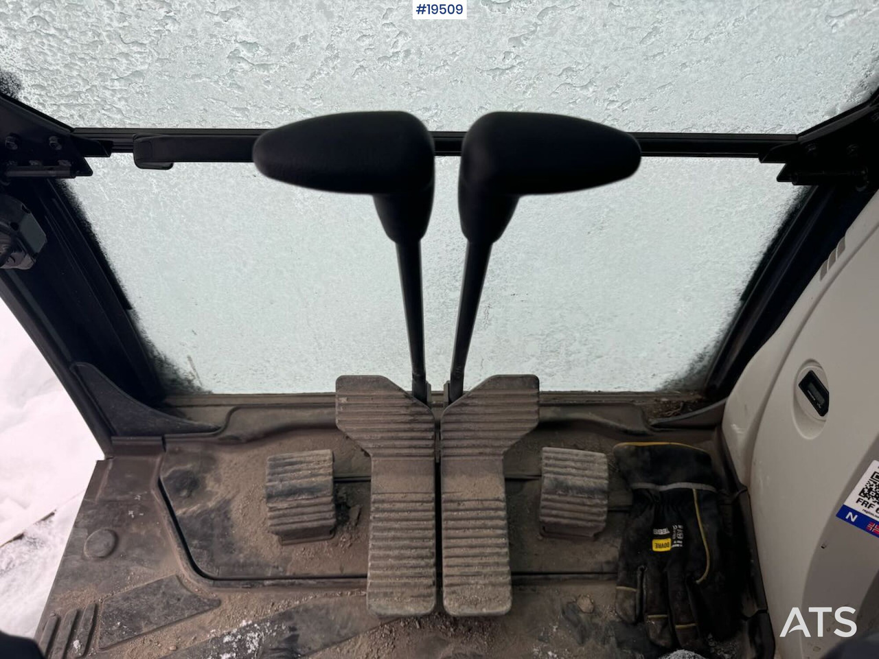 Kobelco SK75SR-3E līzingu Kobelco SK75SR-3E: foto 27
