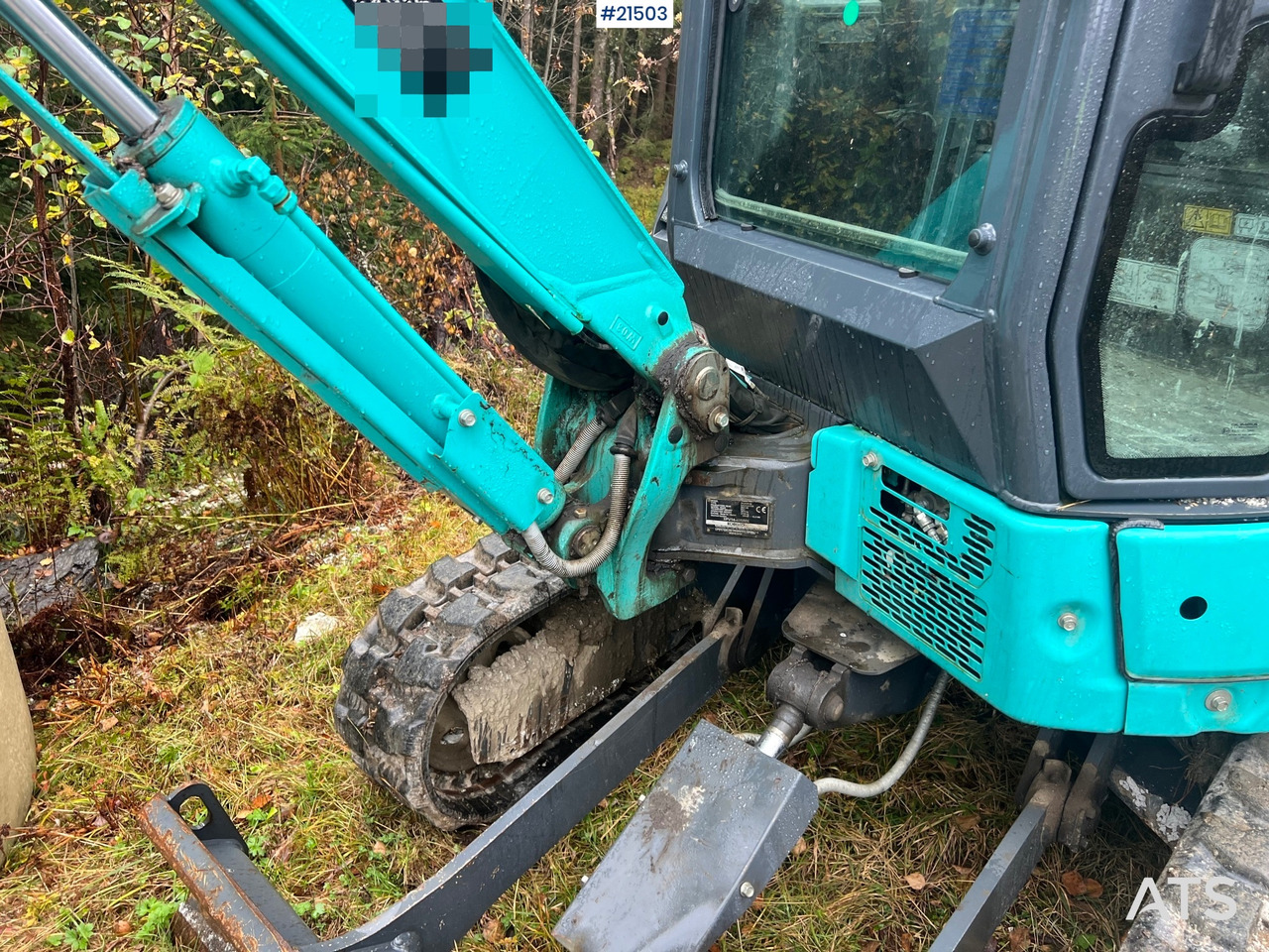 Kobelco Sk25SR-6E Gravemaskin m/ pusseskuffe,graveskuffe og tilt - Mini-ekskavators: foto 2 Kobelco Sk25SR-6E Gravemaskin m/ pusseskuffe,graveskuffe og tilt - Mini-ekskavators: foto 2