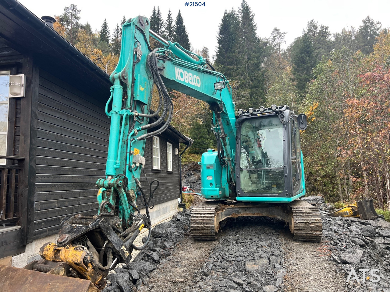 Kobelco Sk75SR-3E gravemaskin m/ pusseskuffe, rototilt og graveskuffe - Kāpurķēžu ekskavators: foto 5 Kobelco Sk75SR-3E gravemaskin m/ pusseskuffe, rototilt og graveskuffe - Kāpurķēžu ekskavators: foto 5